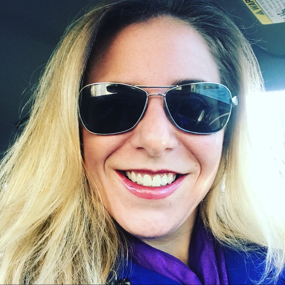 Meet your Posher, Larissa